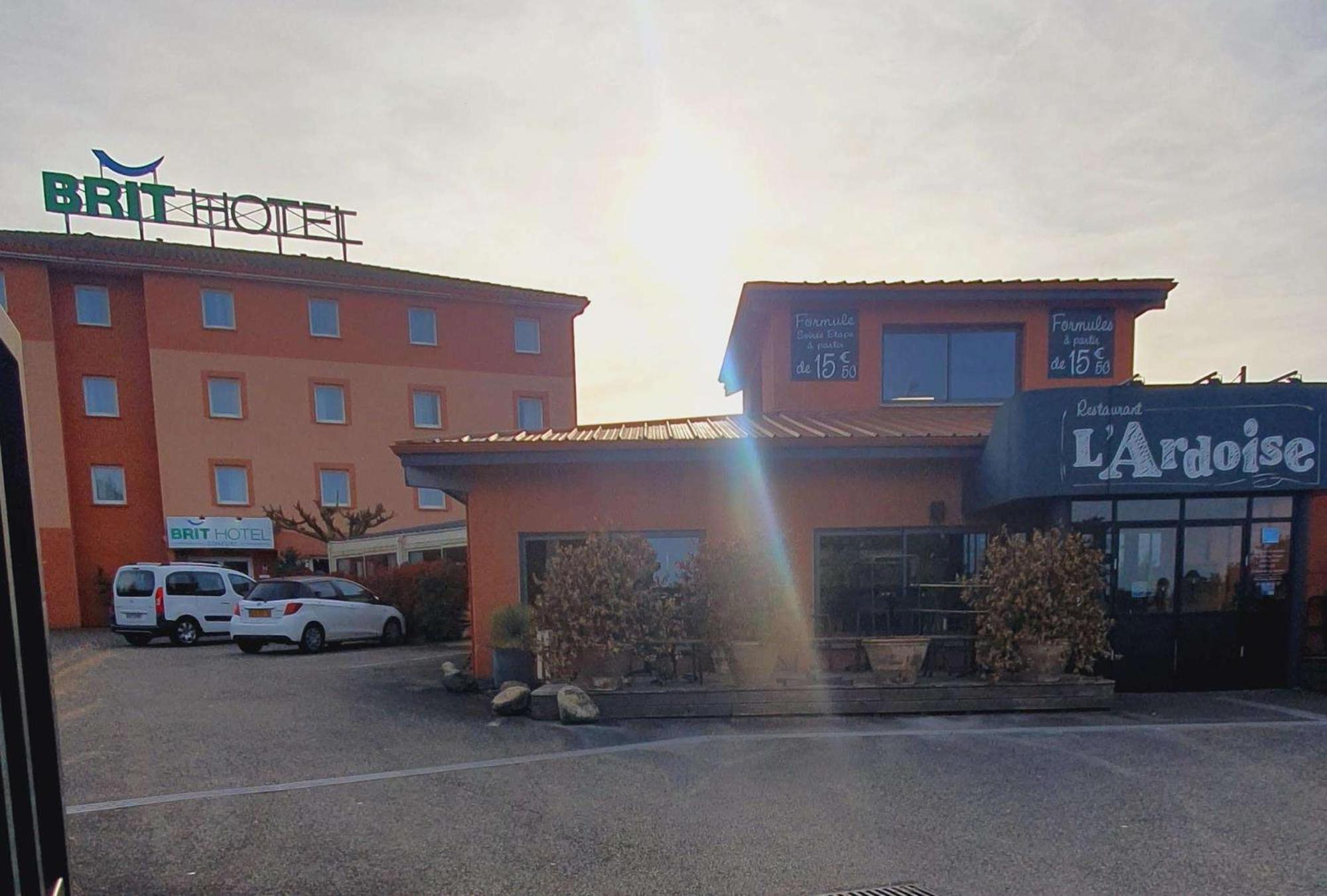 Brit Hotel Confort Montauban Exterior foto